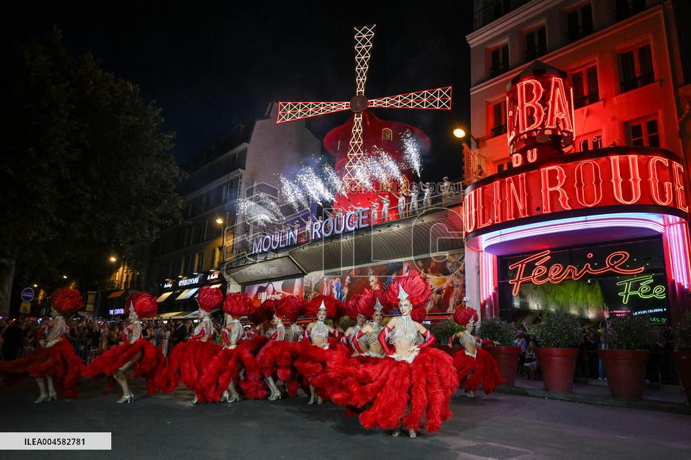 Moulin Rouge cabaret wings turn in Paris FA