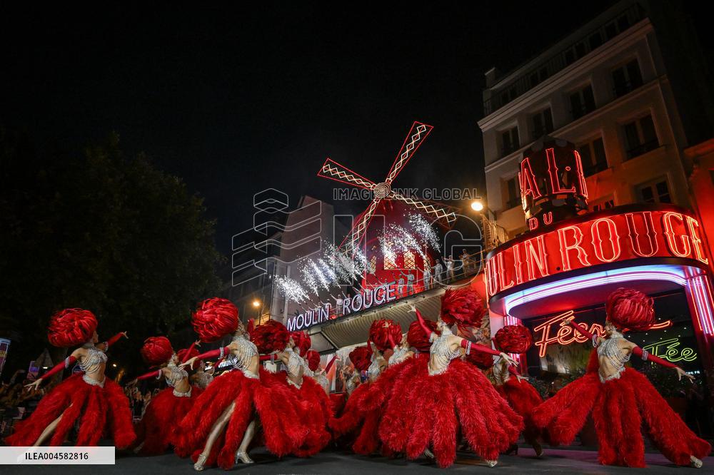 Moulin Rouge cabaret wings turn in Paris FA
