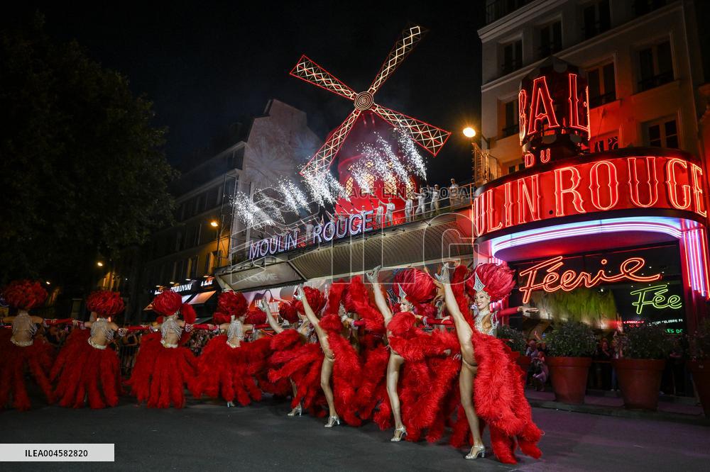 Moulin Rouge cabaret wings turn in Paris FA