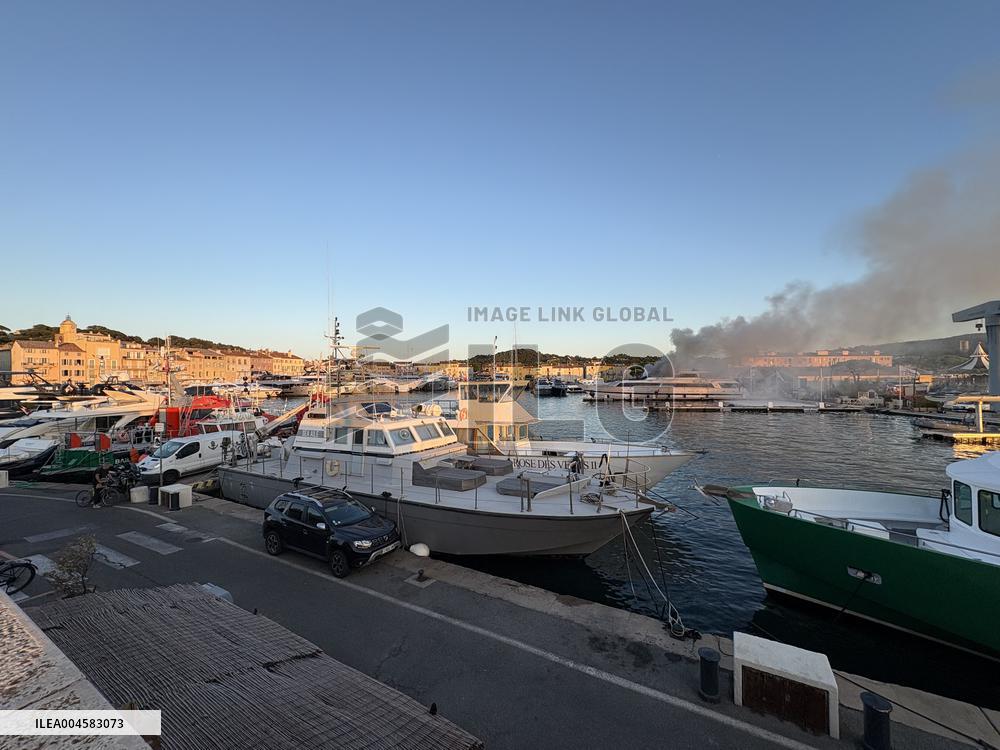 Sea Lady II Yacht Fire - Saint-Tropez