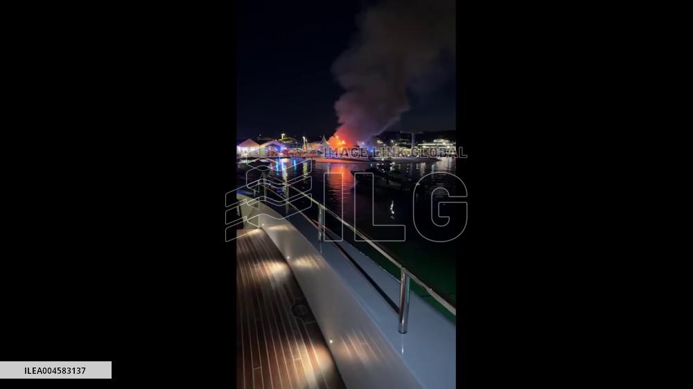 France: Superyacht Sea Lady II Catches Fire in Saint-Tropez 3