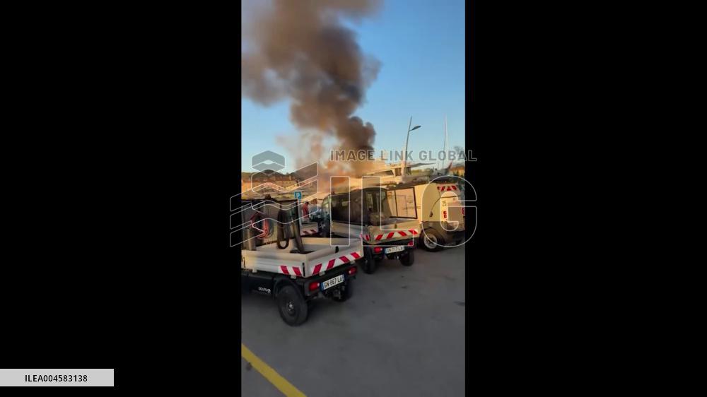 France: Superyacht Sea Lady II Catches Fire in Saint-Tropez 4