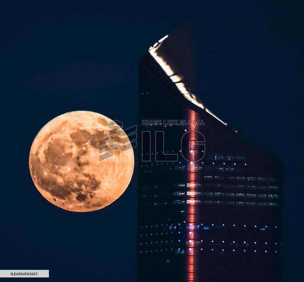 Full Moon Over Kuwait City - Kuwait