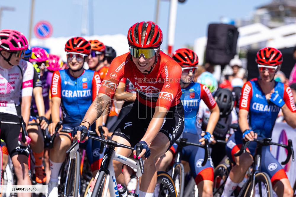 CICLISMO - Giro d'Italia - Giro d'Italia Women - Stage 6 - Bellaria Igea Marina/Terre Roveresche