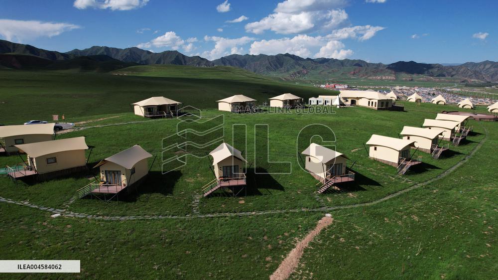 (EcoChina)CHINA-GANSU-XIAHE-GRASSLAND-SUMMER (CN)