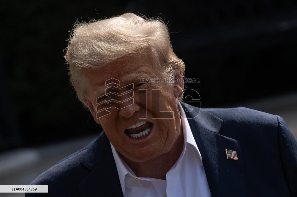President Trump And Wife Depart White House For Texas - Washington