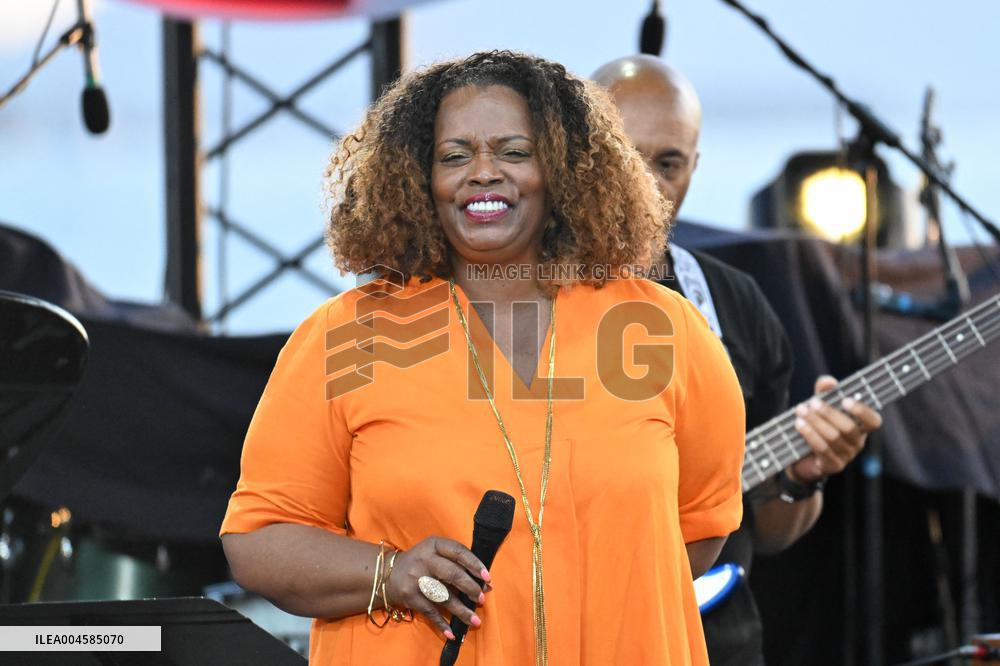 Dianne Reeves At 64th Jazz A Juan Festival - Juan‑les‑Pins