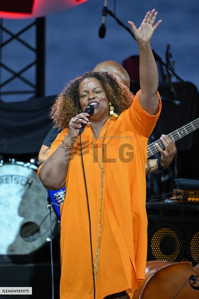 Dianne Reeves At 64th Jazz A Juan Festival - Juan‑les‑Pins