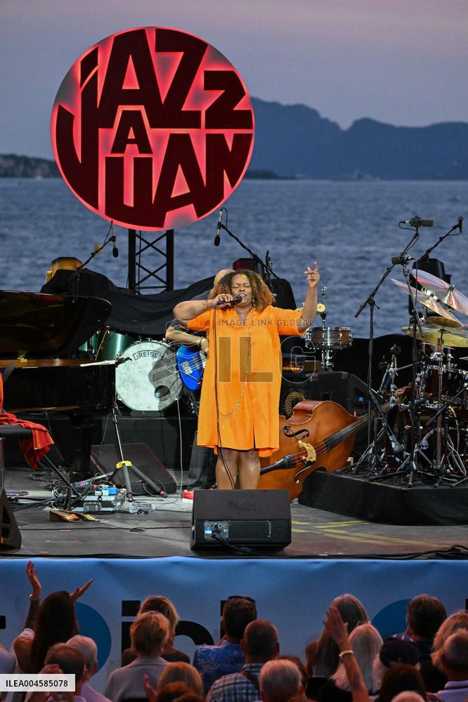 Dianne Reeves At 64th Jazz A Juan Festival - Juan‑les‑Pins
