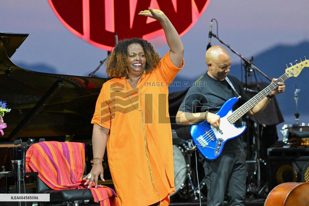 Dianne Reeves At 64th Jazz A Juan Festival - Juan‑les‑Pins