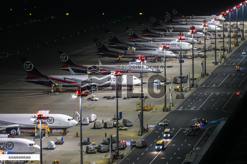 Ezhou Huahu International Airport - China