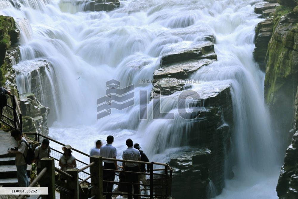 Tenglong Cave Scenic Spot In Lichuan City - China