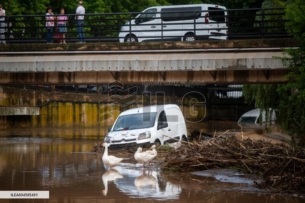 Barcelona Activates Flood Risk Alert - Spain