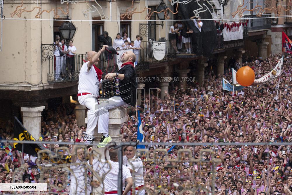 Laying of the handkerchief to the Torico - Spain