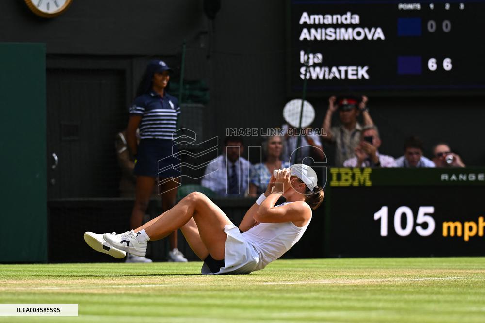Iga Swiatek Wins A First Wimbledon Championship - London