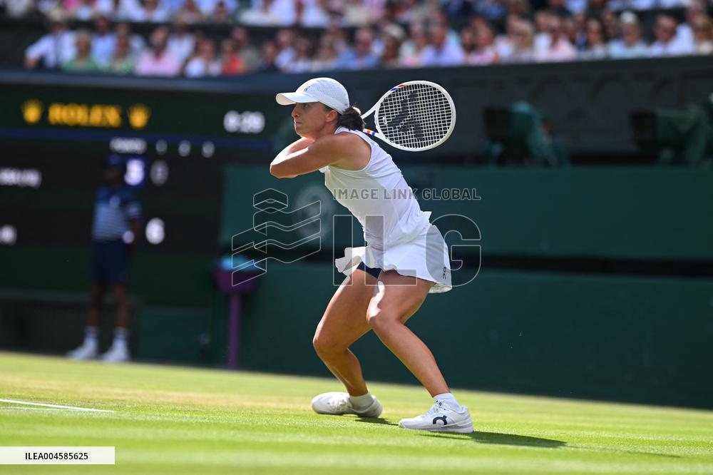 Iga Swiatek Wins A First Wimbledon Championship - London