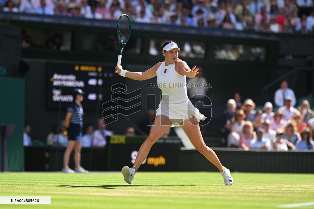 Iga Swiatek Wins A First Wimbledon Championship - London
