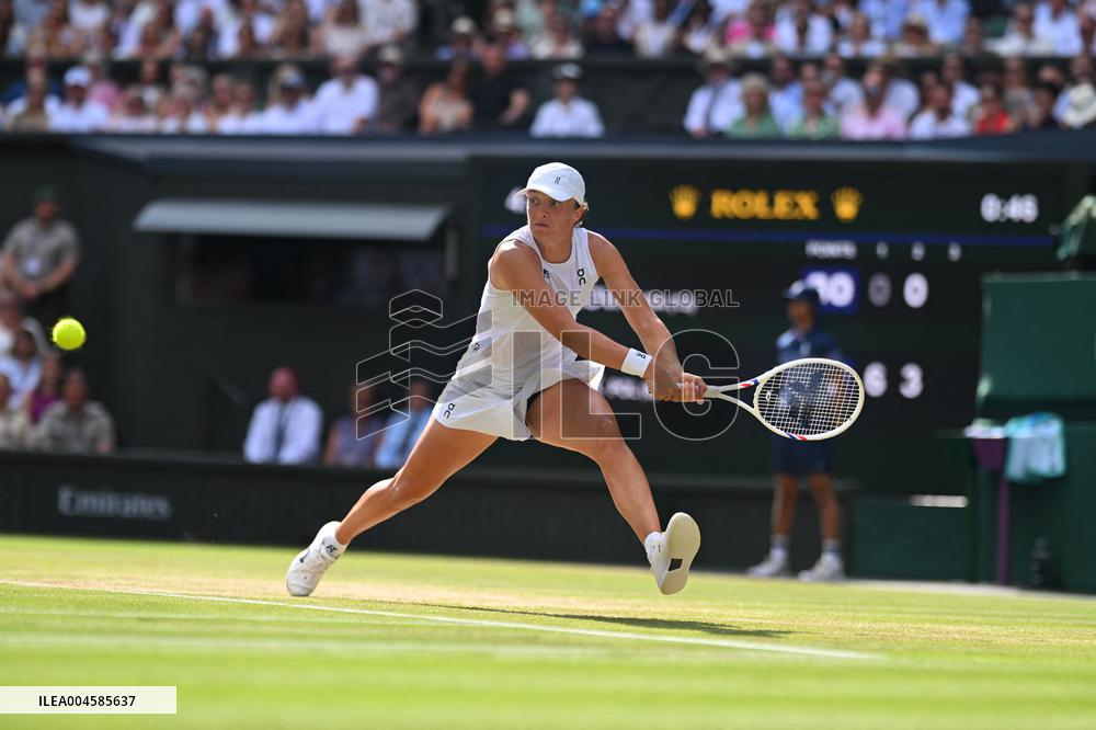 Iga Swiatek Wins A First Wimbledon Championship - London