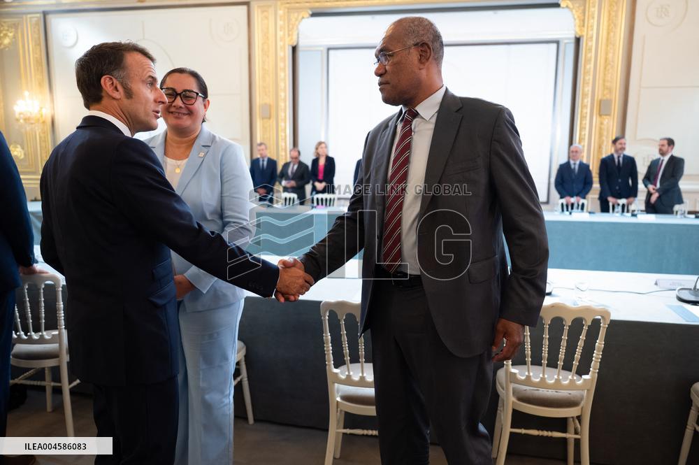 Macron Hosts New Caledonia Summit Conclusion - Paris