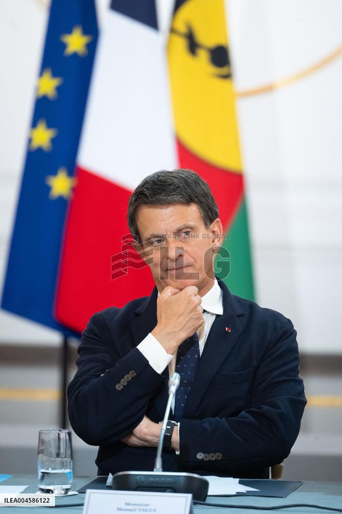 Macron Hosts New Caledonia Summit Conclusion - Paris