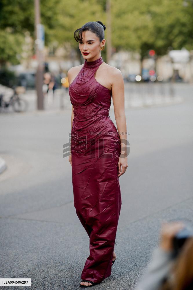 FFW - Ashi Studio Street Style