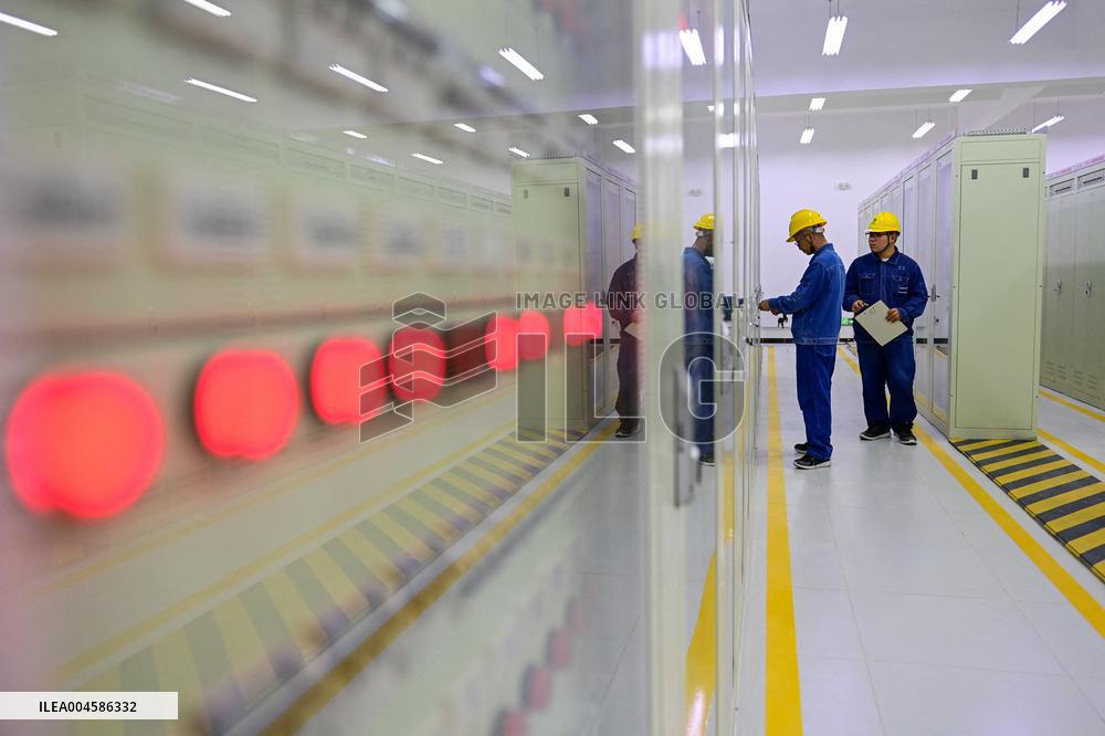 China Completes 750-kV Power Transmission Loop