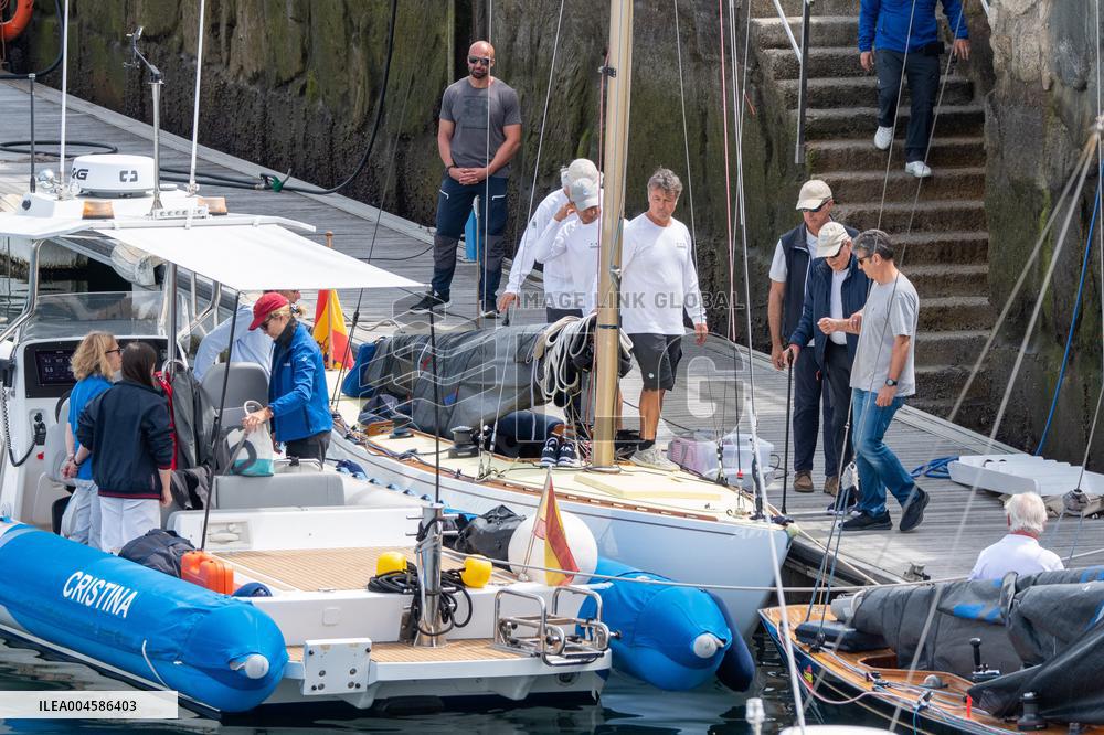 King Juan Carlos Goes Sailing With Infanta Elena - Sanxenxo