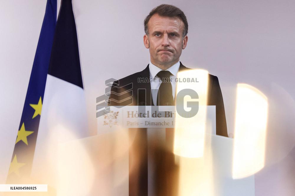 French President Meets the Armed Forces - Paris