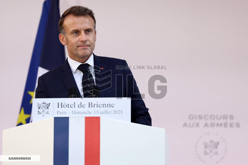 French President Meets the Armed Forces - Paris