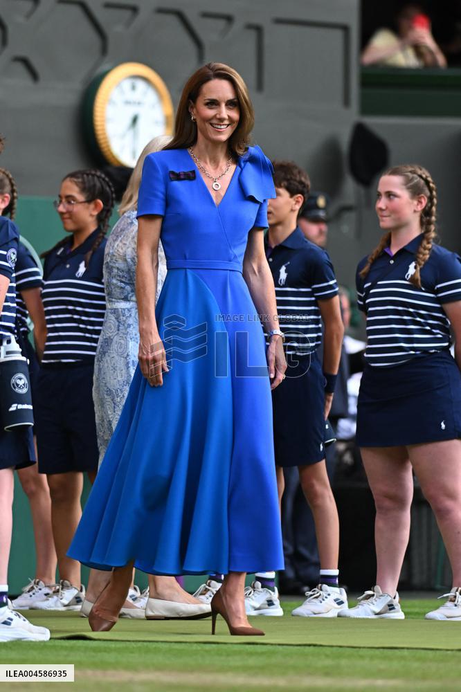 Princess of Wales Presents The Trophy of Gentlemen s Singles Final - Wimbledon 2025
