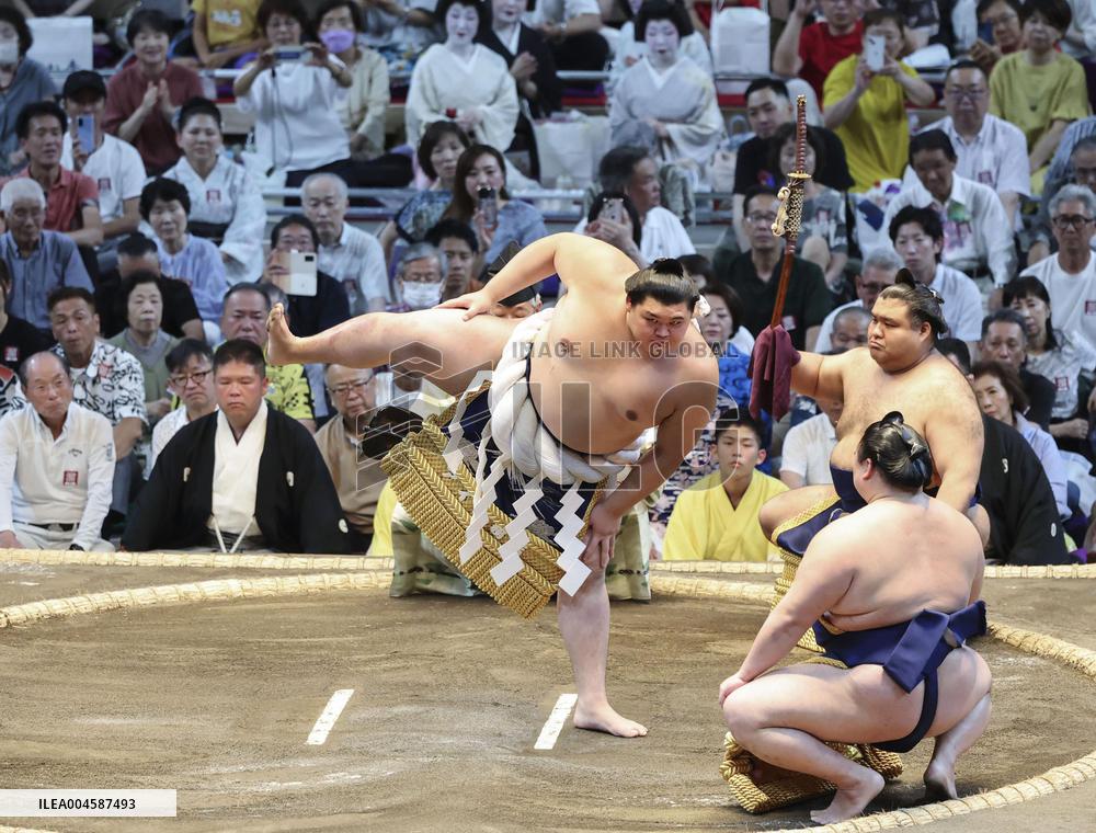 Sumo: Nagoya tournament