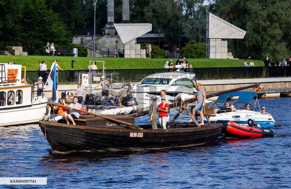 The EmajÃµgi Boat Festival