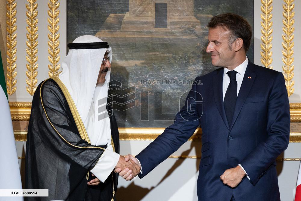 Signing of a bilateral agreement with Kuwait at the Elysee - Paris