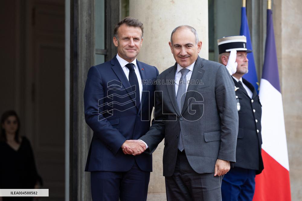 Emmanuel Macron meets with Armenia Prime Minister - Paris