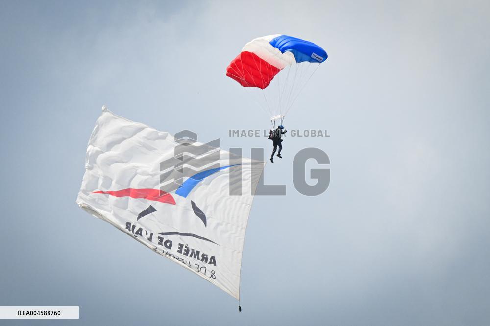 Bastille Day ceremony in Paris FA