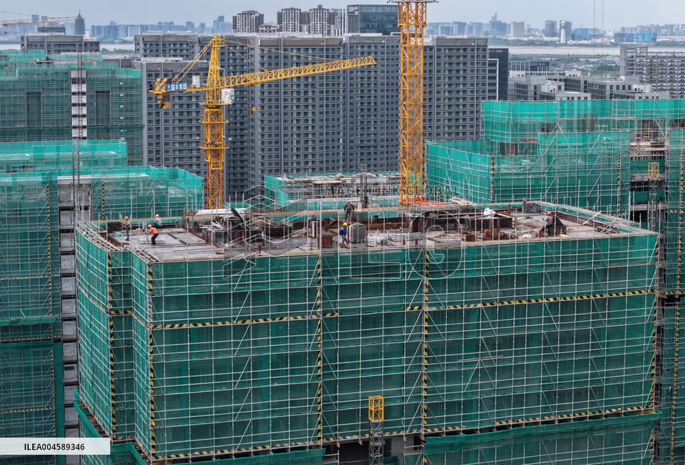China Real Estate Development Investment Declines in H1 2025