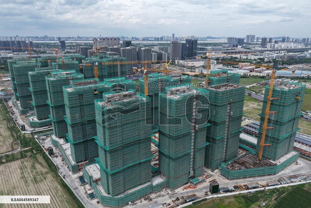 China Real Estate Development Investment Declines in H1 2025