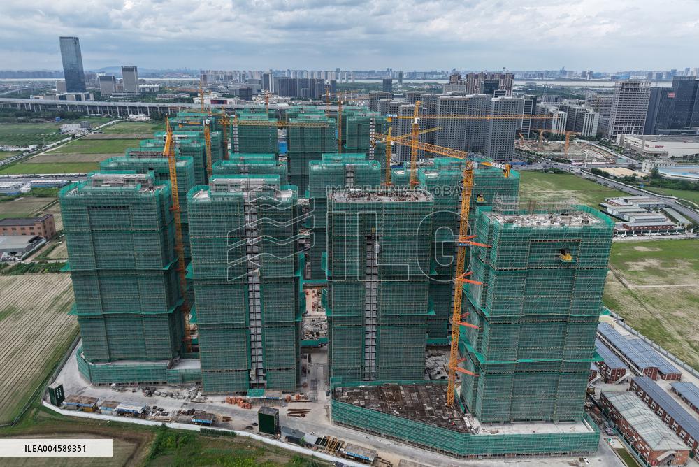 China Real Estate Development Investment Declines in H1 2025