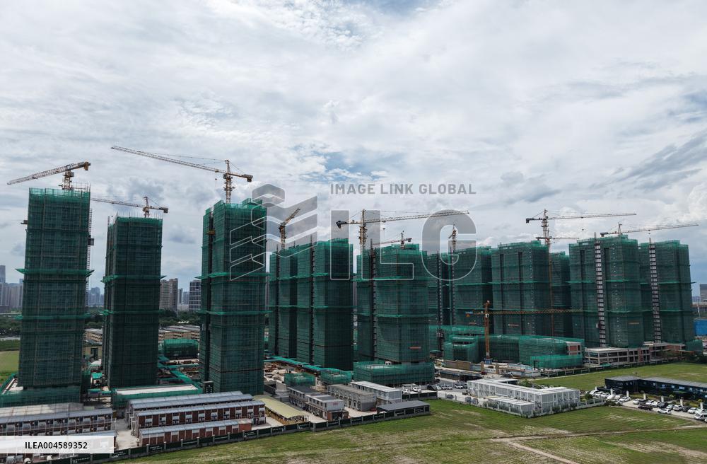 China Real Estate Development Investment Declines in H1 2025