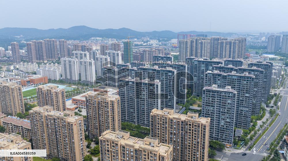 China Real Estate Development Investment Declines in H1 2025