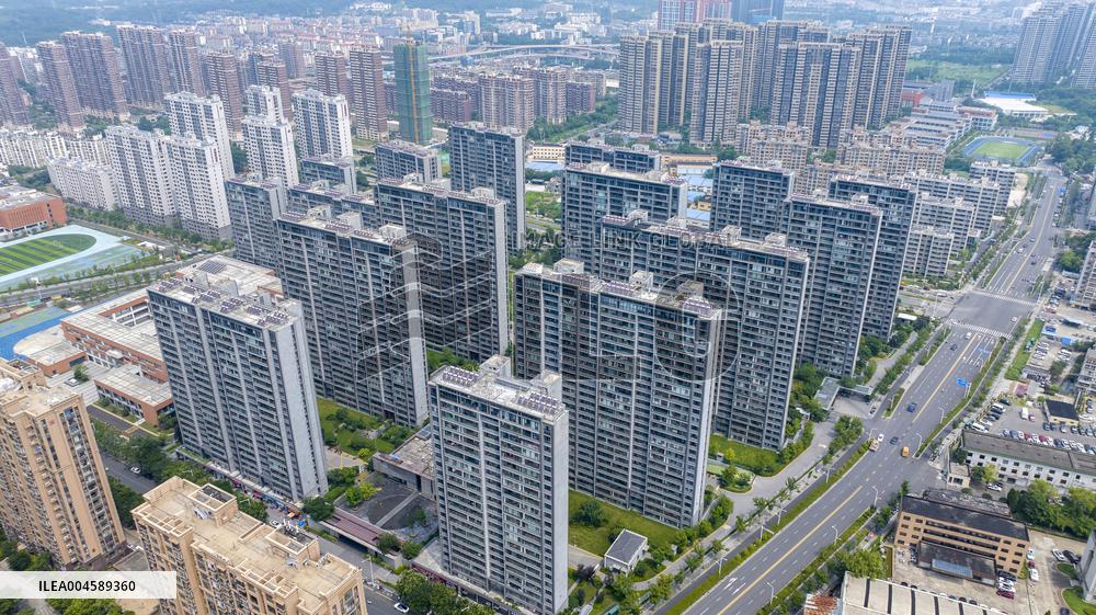China Real Estate Development Investment Declines in H1 2025