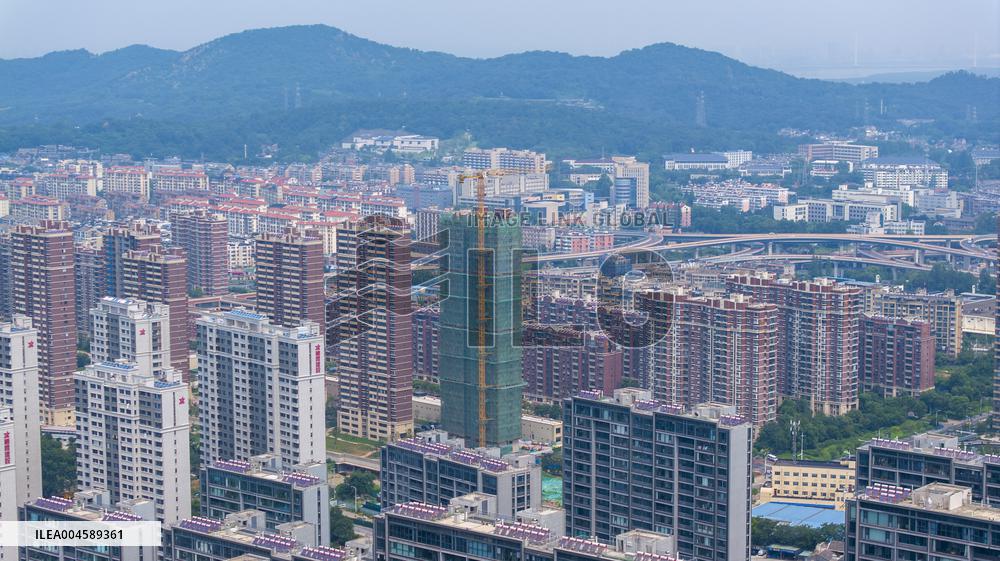 China Real Estate Development Investment Declines in H1 2025