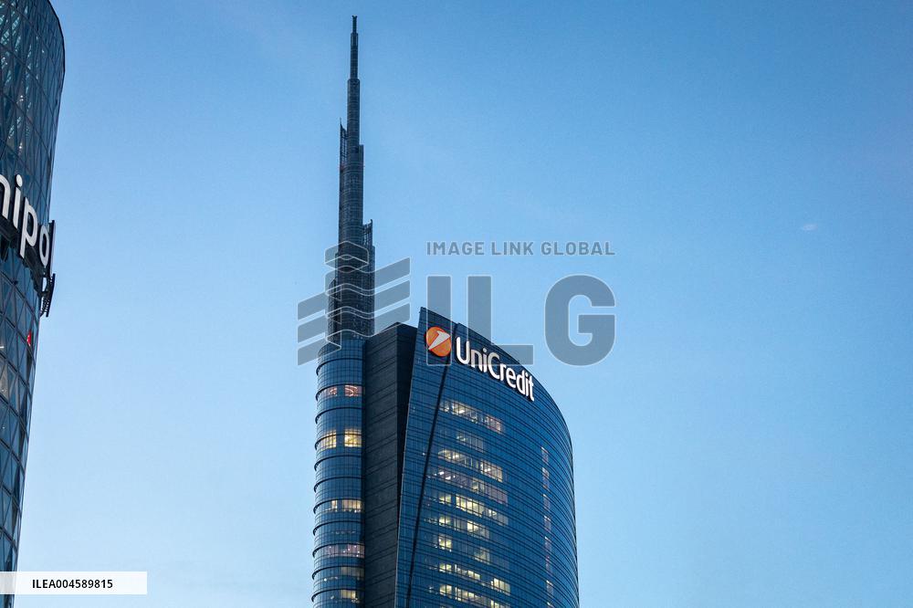 UniCredit Gains Ground Against Meloni Government in Banco BPM Case - Italy