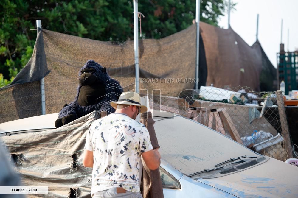 Eviction of Can Rova 2 in Santa Eularia - Ibiza