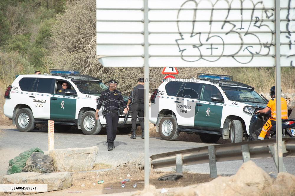 Eviction of Can Rova 2 in Santa Eularia - Ibiza