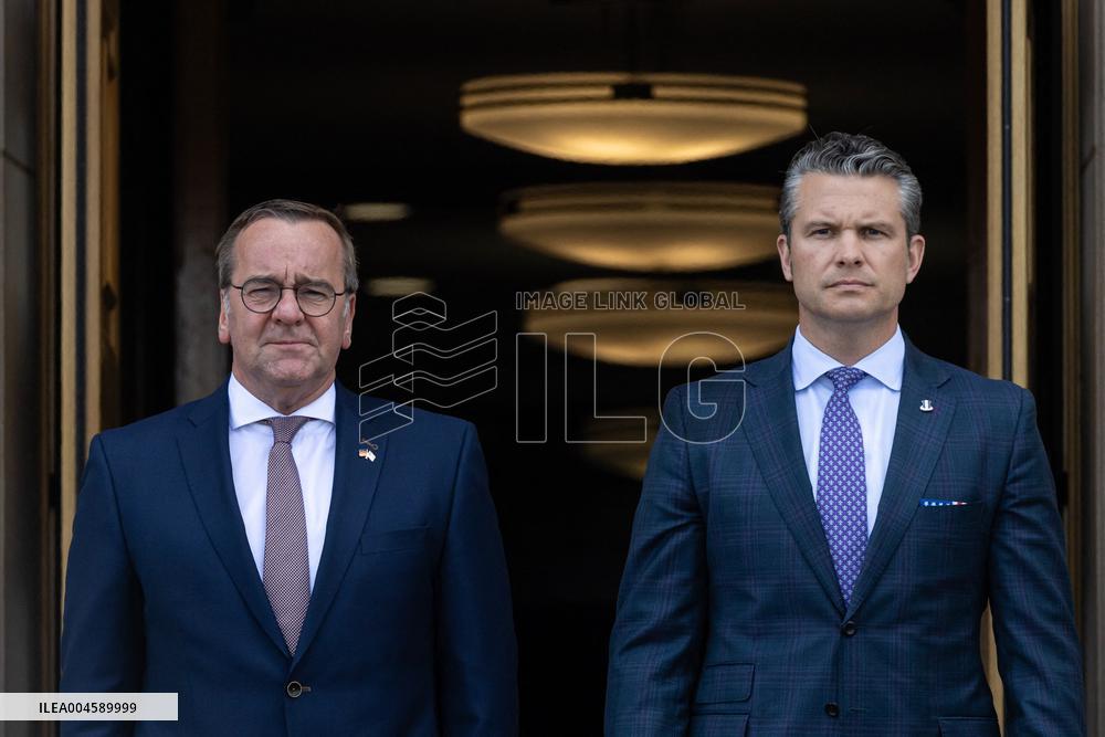 German Defense Minister At The Pentagon - Virginia