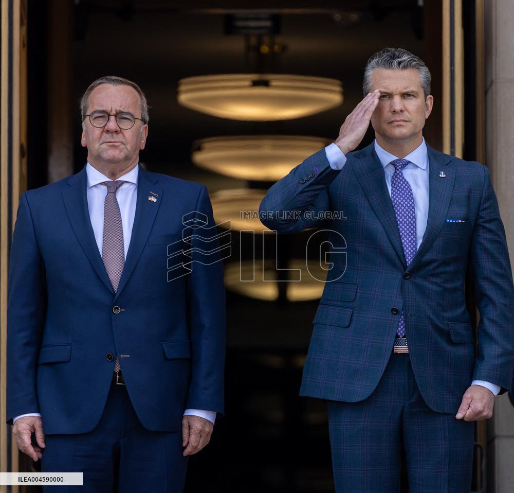 German Defense Minister At The Pentagon - Virginia
