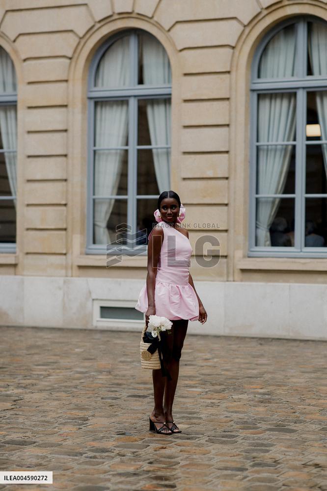 PFW - Patou Outside Arrivals