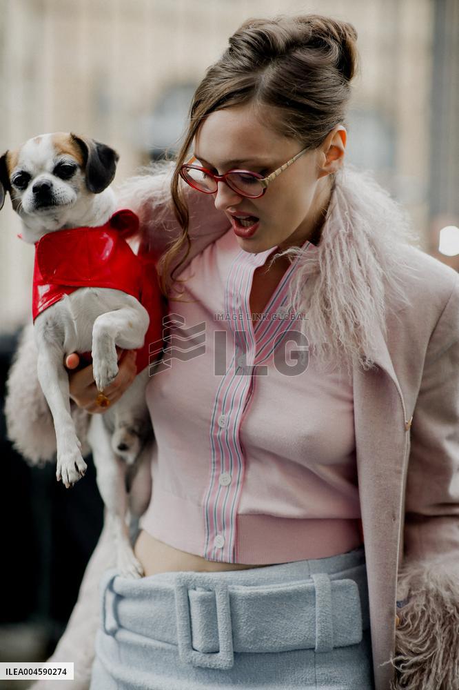 PFW - Patou Outside Arrivals