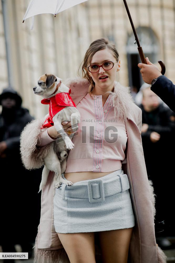 PFW - Patou Outside Arrivals